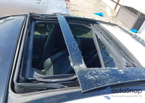 2018 Mercedes-Benz Cla 250 z USA, uszkodzony, nr VIN WDDSJ4EB2JN642317